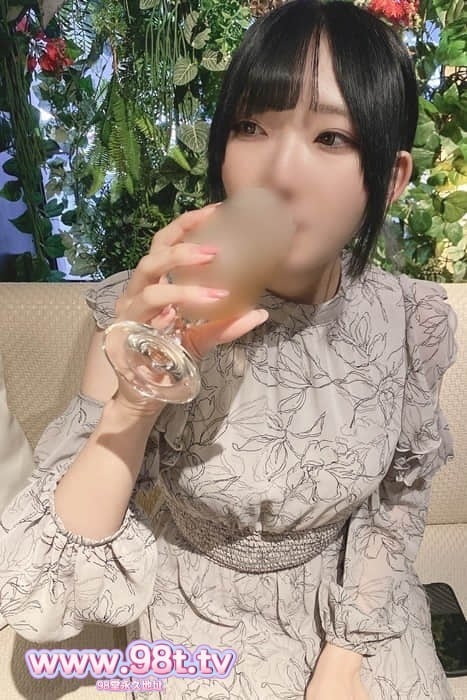 FC2PPV-4703620-美脚♡美尻♡168㎝高身長美body♡ひなちゃんをよ\. わ. し. て .お.持/ち