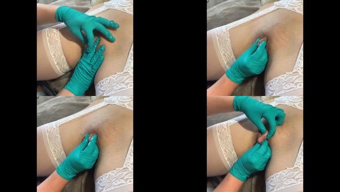 穿着情趣白丝袜的少妇被人手撸阴蒂兴奋突出巨阴屌视频